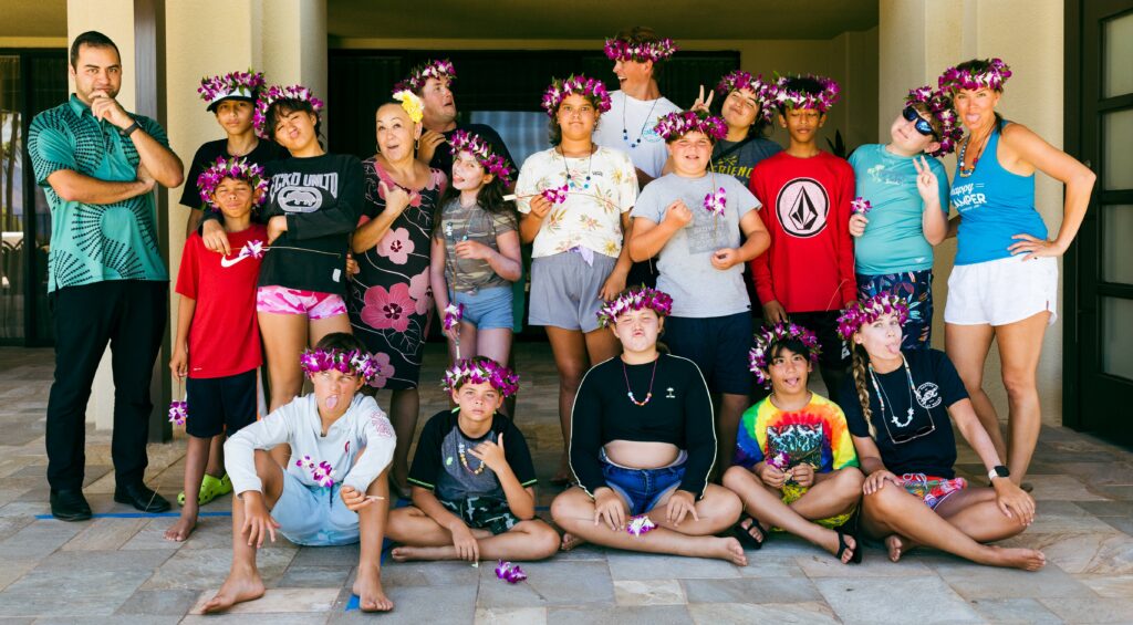 Picture of kids in Hawaii at grief camp